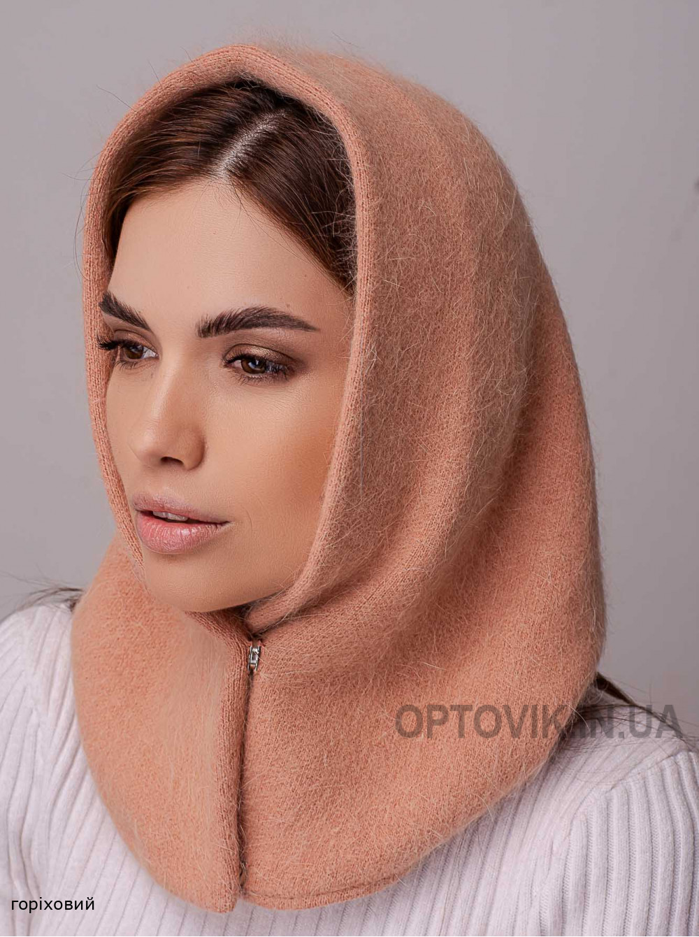 Жіночий капор Королева