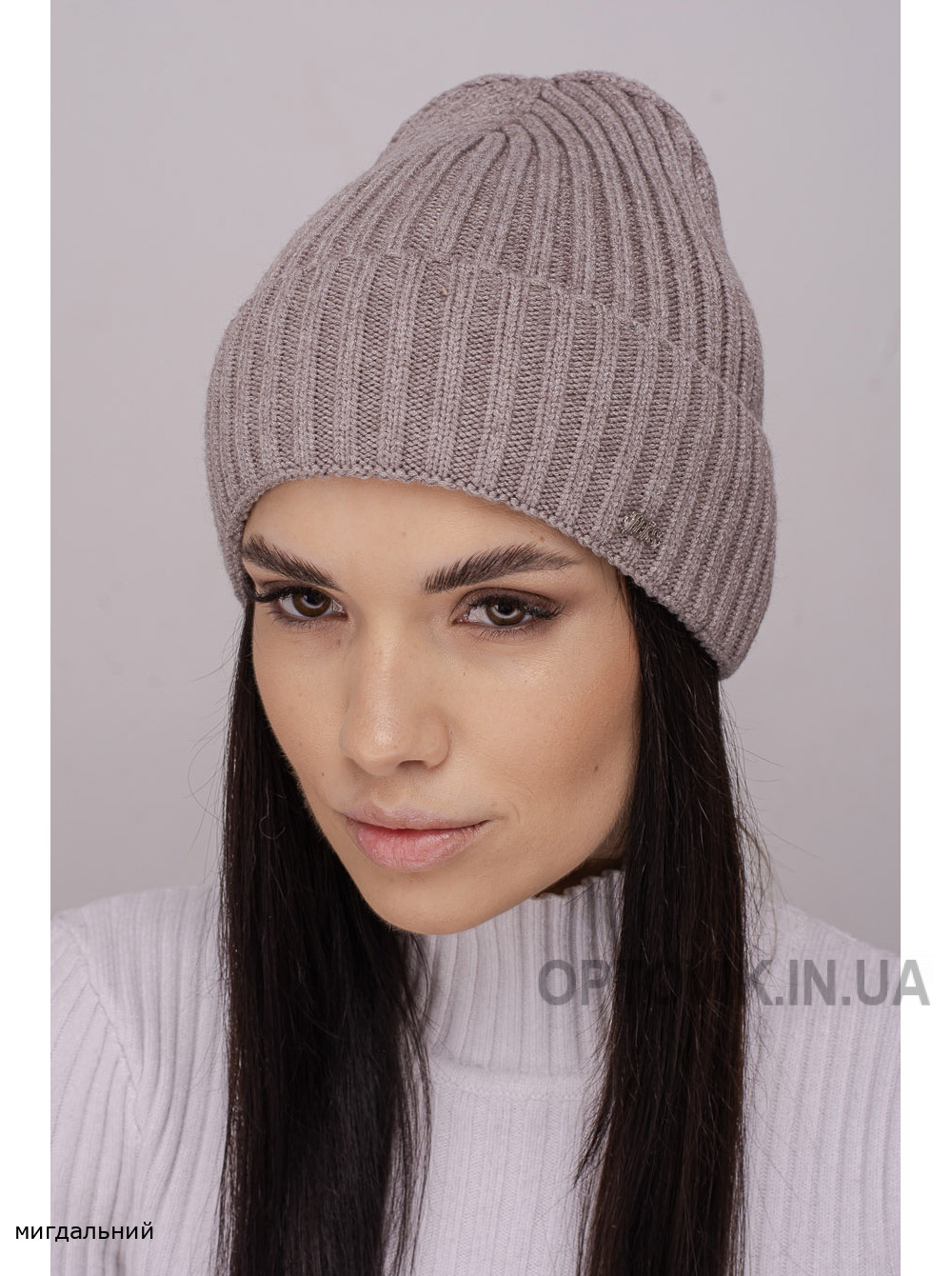 Жіноча шапка-ковпак з відворотом Манго