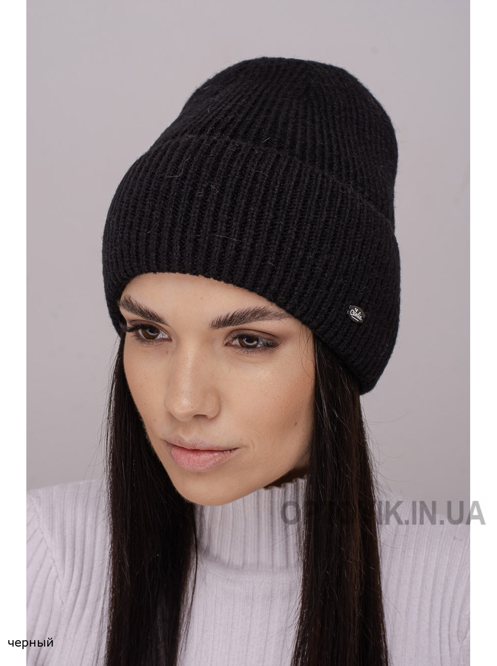 Женская шапка с отворотом Бугатти